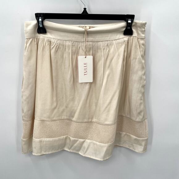 TULLE FASHION NWT Ivory A line Skirt // M - Picture 1 of 7